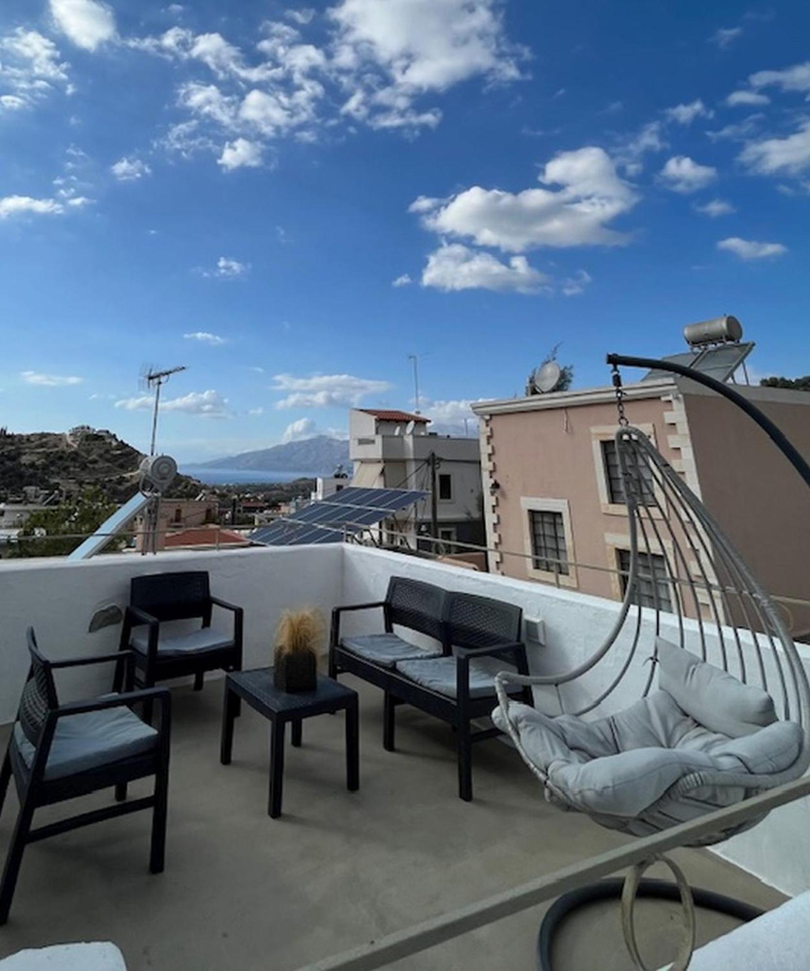 Sonia'S Luxury Apartment With Jacuzzi Kamilari Esterno foto